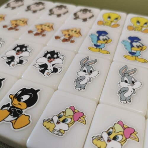 Seaside Escape Tile Game Looney Tunes 33 blocks X-Large mahjong tiktok trending(for one player)