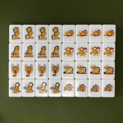 Seaside Escape Tile Game Garfield 33 blocks X-Large mahjong (for one player)