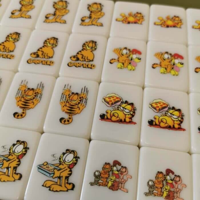 Seaside Escape Tile Game Garfield 33 blocks X-Large mahjong (for one player)