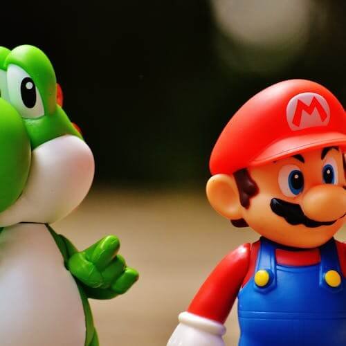 Super Mario and Yoshi Plastic Figure