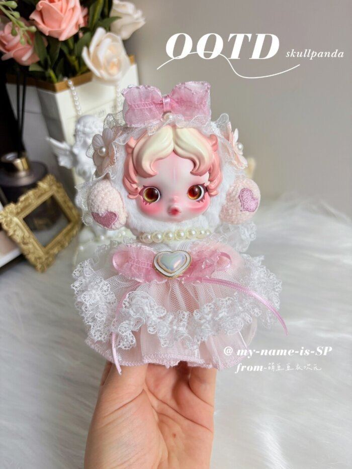 Skullpanda V3 Ghostie Handmade Outfit – Sweet Lolita Pink Lace Dress with Pearl & Heart Brooch